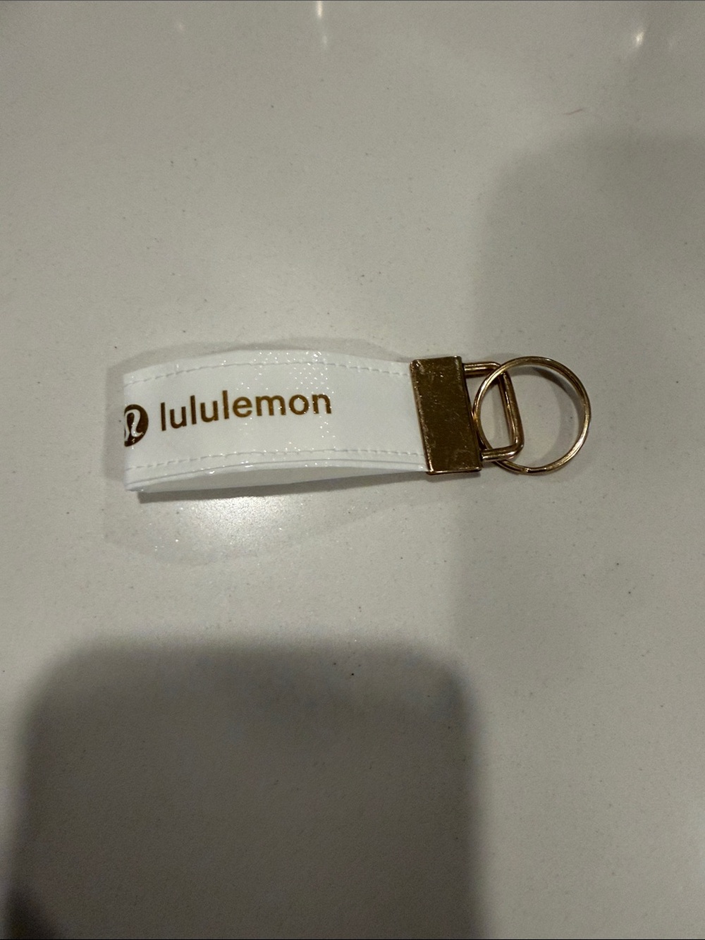 lululemon White handmade and Gold Logo Key Fob(4: white and gold with gold clip)